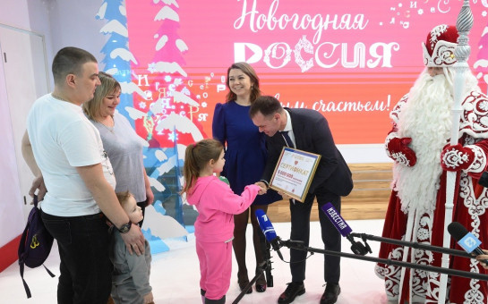 Пятимиллионный гость Выставки «Россия» сможет увидеть резиденцию Деда Мороза