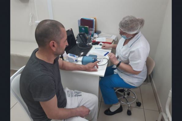В областном центре открылся новый пункт вакцинации иностранных граждан