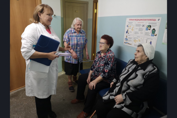 При поддержке Правительства Новосибирской области проводится диспансеризация ветеранов