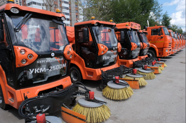 Губернатор обозначил требующие максимально оперативного решения задачи в сфере содержания улиц и тротуаров