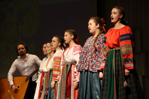Студентам образовательных учреждений сферы культуры и искусства вручены стипендии Губернатора Новосибирской области