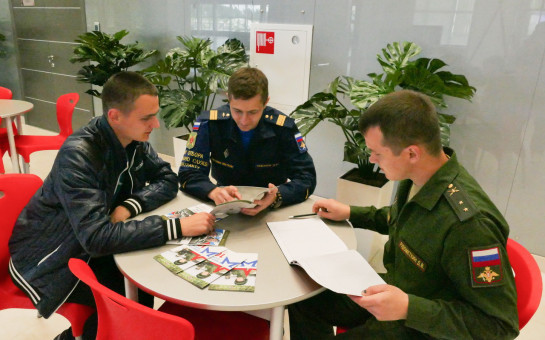 Пункт отбора и новый Центр подготовки: в Новосибирской области ведется активная работа в сфере военной службы