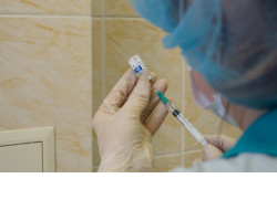 Более 6 тысяч жителей региона в день вакцинируются против коронавируса 