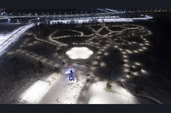 Парк площадью более 18 гектаров у новой ледовой арены в Новосибирске готов к открытию