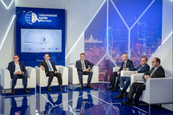 Ранжирование мер поддержки в зависимости от уровня НОЦ обсудили на Гайдаровском форуме