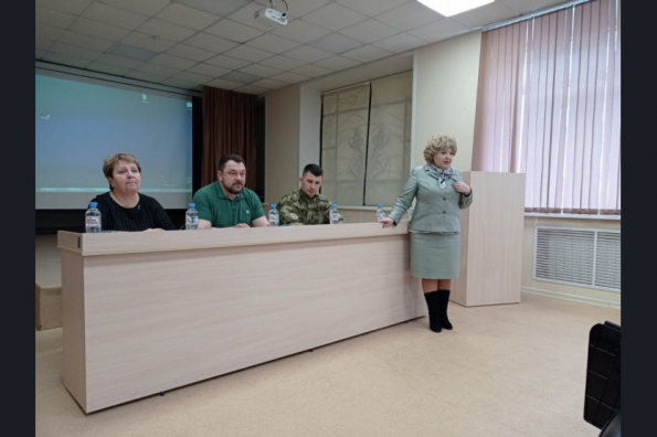 В колледже печати и информационных технологий обсудили вопросы патриотизма и любви к Родине