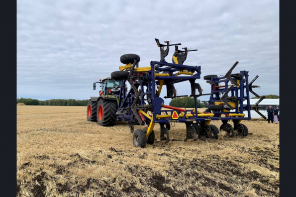 Щелеватель-плоскорез по областной субсидии: новейшие почвообрабатывающие технологии внедрены в регионе