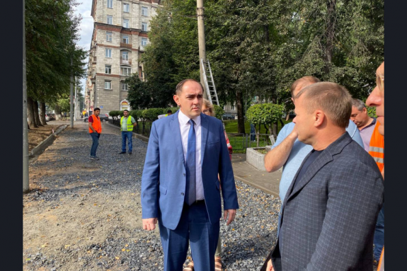 По поручению Губернатора Андрея Травникова начался ремонт участка проспекта Дзержинского в Новосибирске