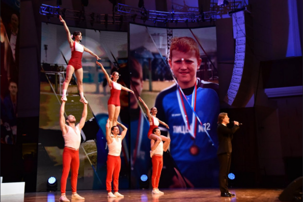 Губернатор Андрей Травников наградил лучших спортсменов и тренеров Новосибирской области по итогам 2023 года