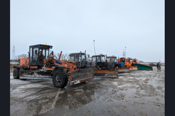 На 100 новых машин пополнился автопарк снегоуборочной техники в регионе