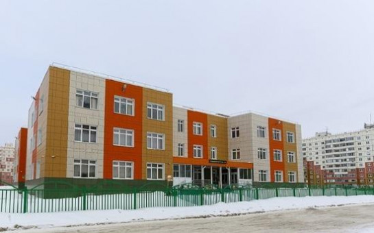 Назначить ответственных и очистить кровли: в Правительстве региона поручили школам подготовить безопасные выходные