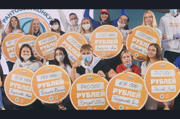 Представительница Новосибирской области получила грант на реализацию проекта по строительству скалодрома